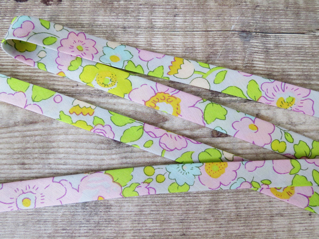 Liberty Betsy bias tape with bright floral print for sewing children clothing