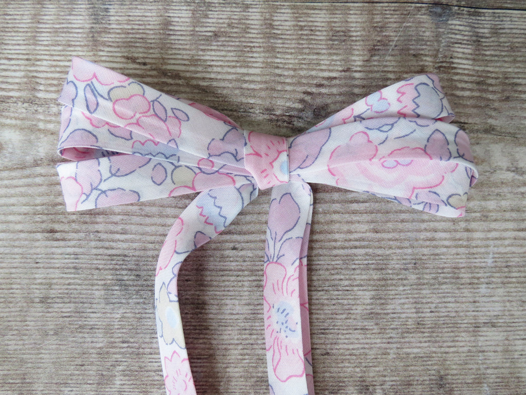 Pastel pink and white bias binding made with Liberty Rose Buvard cotton