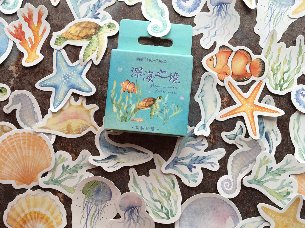 'Sea Life' sticker box