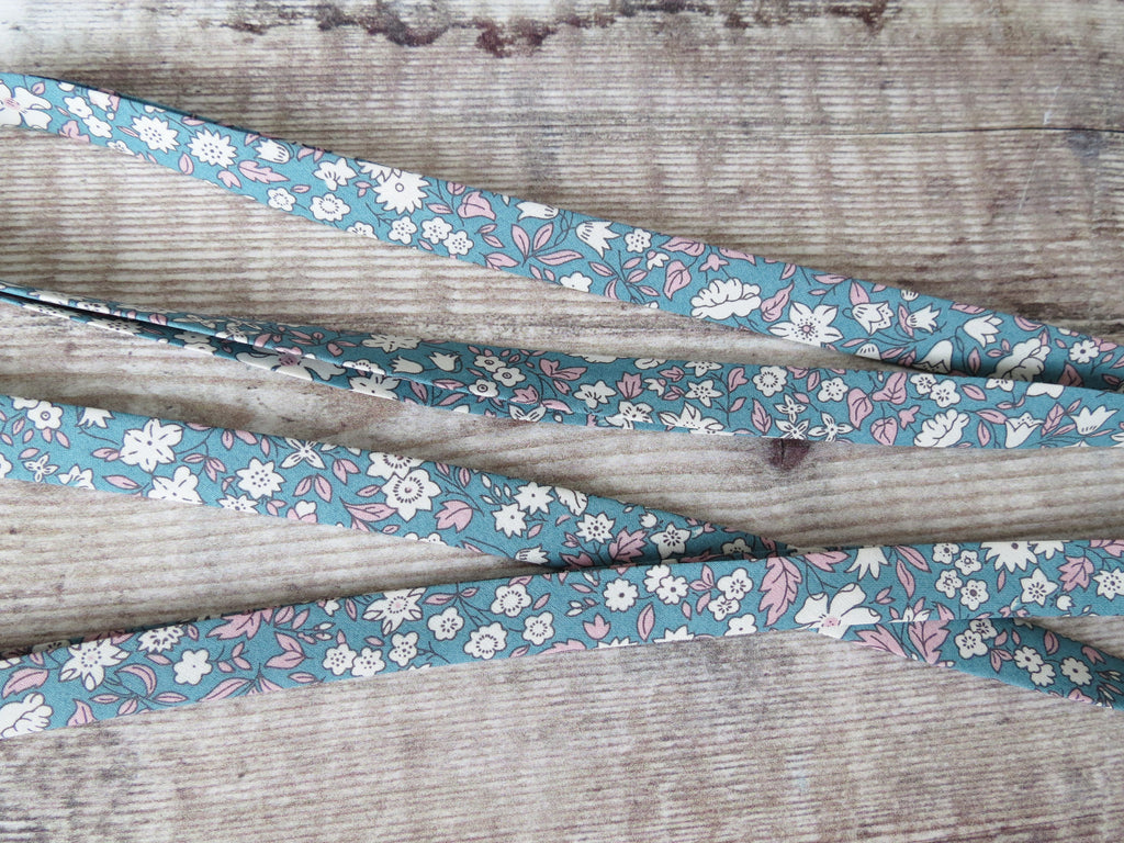 Liberty Daisy Daisy B bias binding in teal and pink florals, 10mm wide