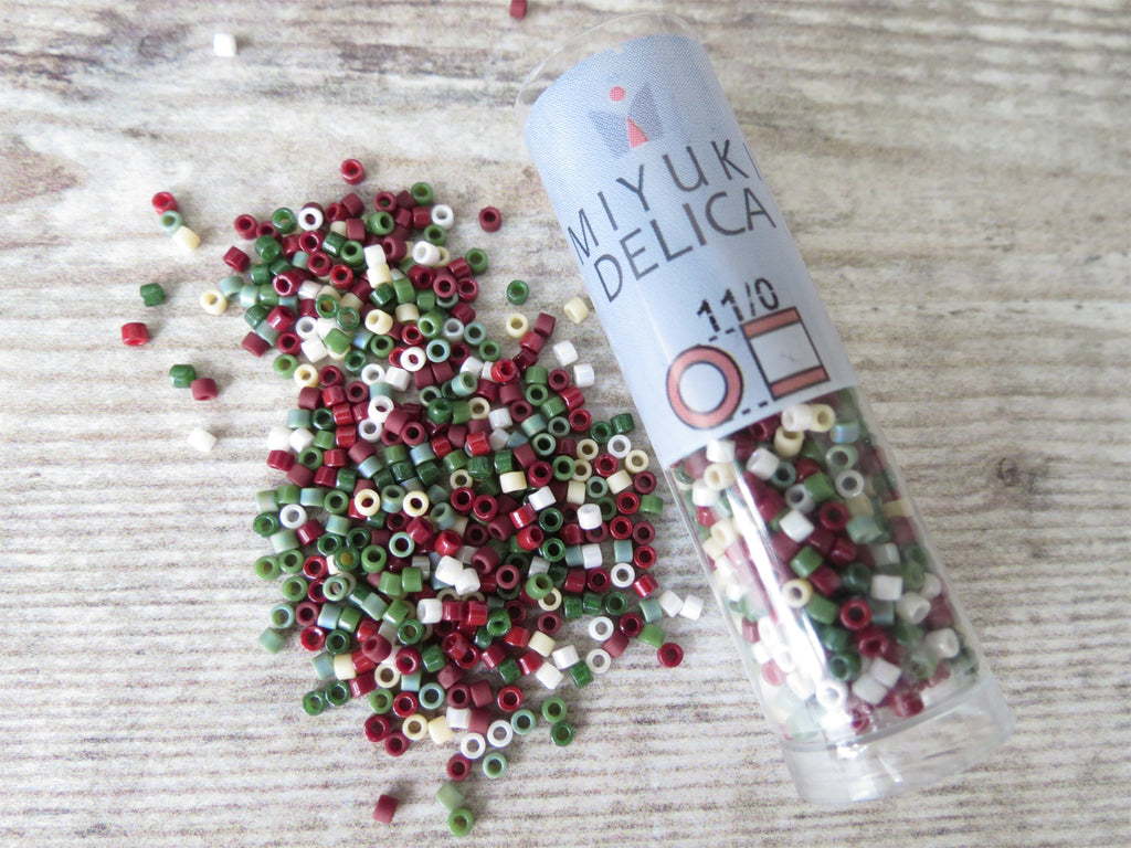 Delica seed bead mix 'Currant Events'