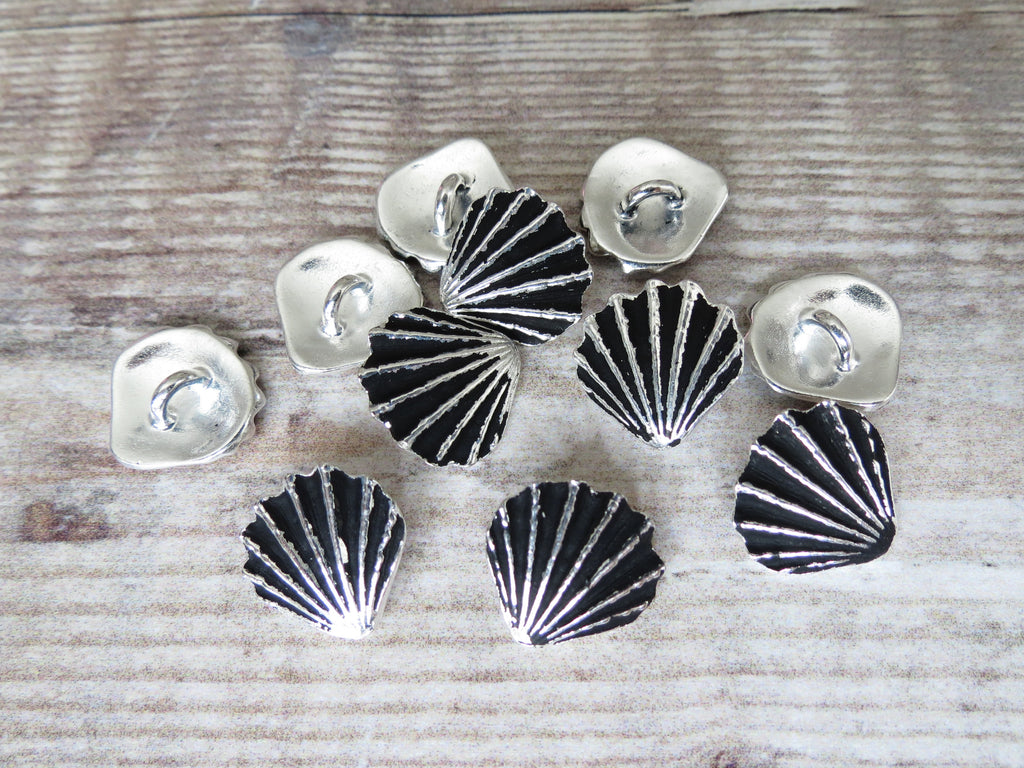 Scallo shell button by TierraCast in antique silver finish