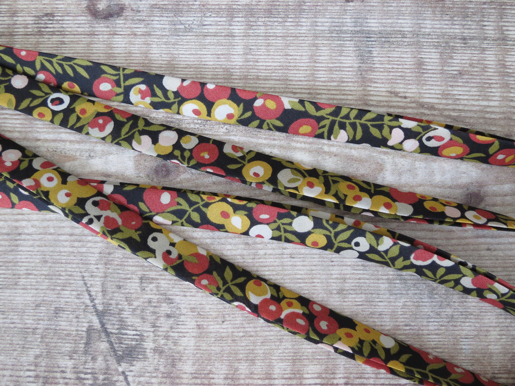 Liberty Wiltshire September bias binding in warm autumn colours 